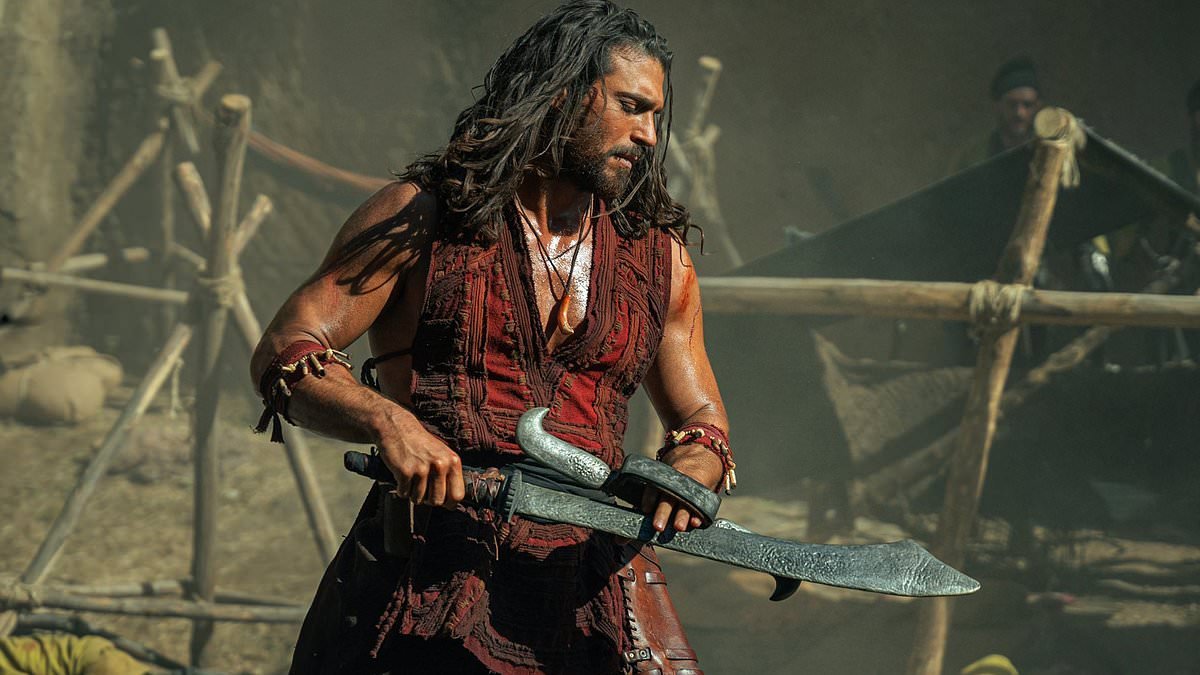 Netflix fans gripped by 'dynamic and exciting' period drama hailed as 'an absolute must-see' - with pirates, love triangles and heaps of action