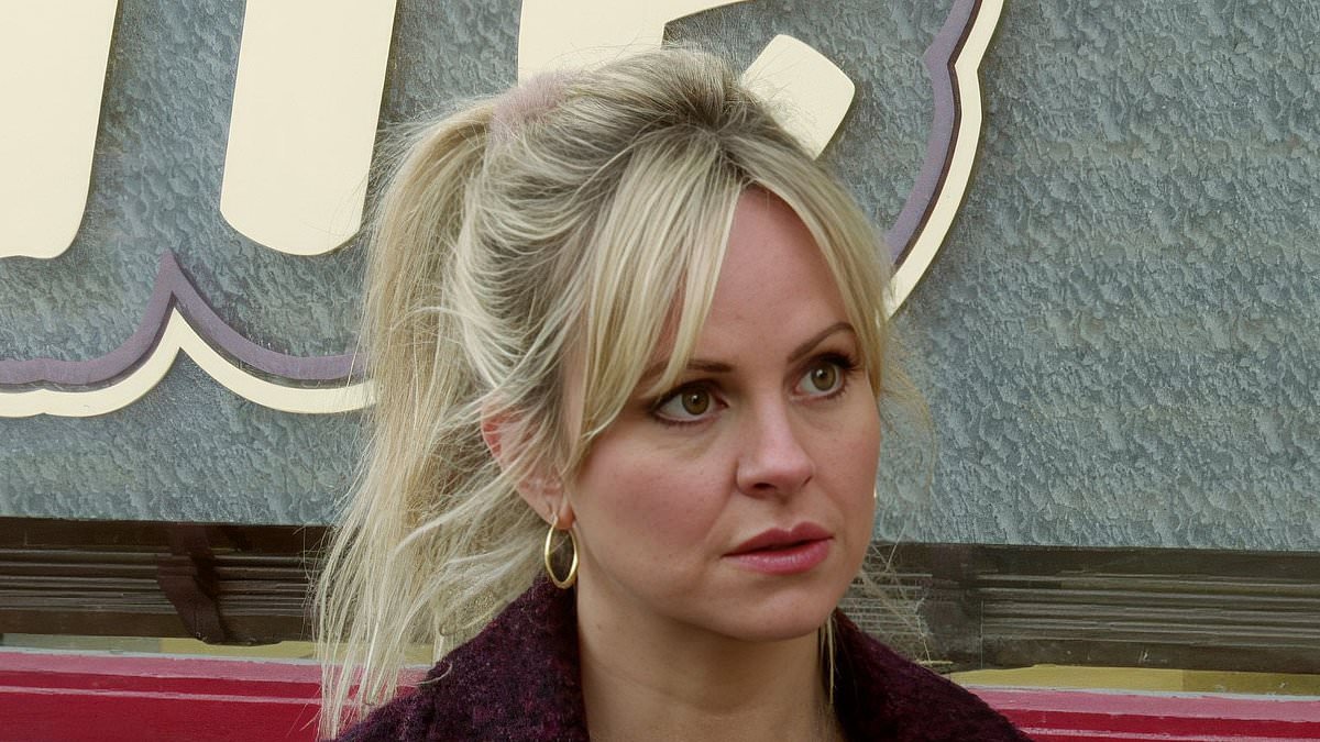 I've worked behind the scenes at Coronation Street, and the ITV soap has a whole list of rules for its stars - from visible tattoos to jewellery and even your eyelash length, everything is controlled