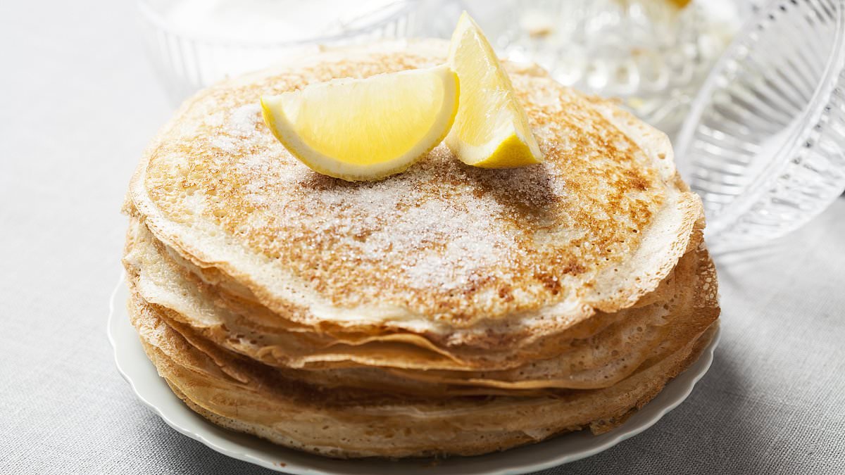 Flipping good... for you! Nutritionist reveals simple ingredient and topping swaps to make pancakes healthier