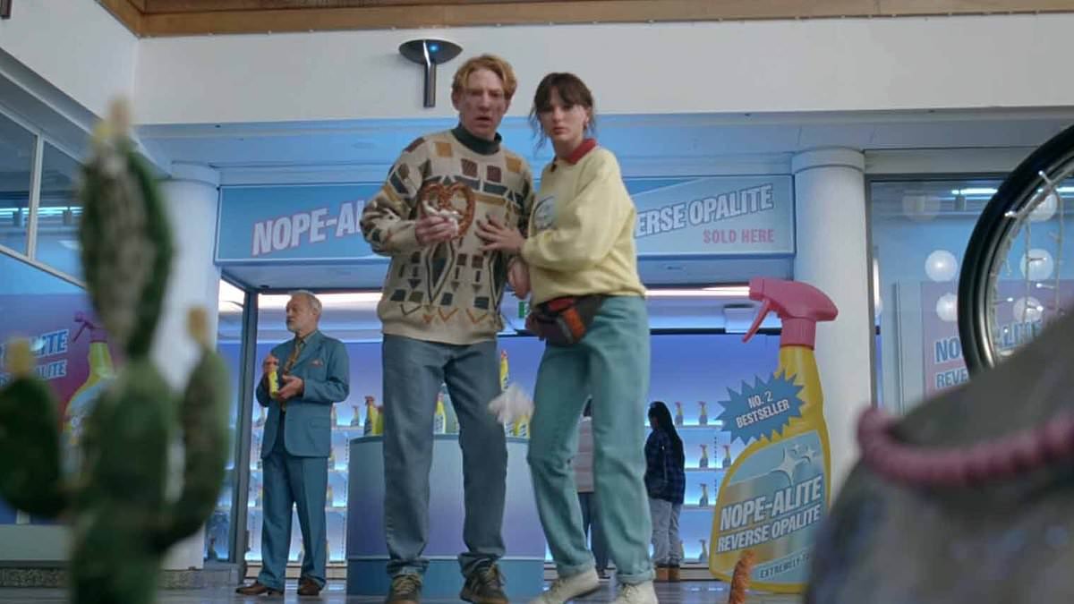 Taylor Swift puts run-down 1970s shopping centre on the map: Fans flock to take selfies on escalators that featured in star's latest music video