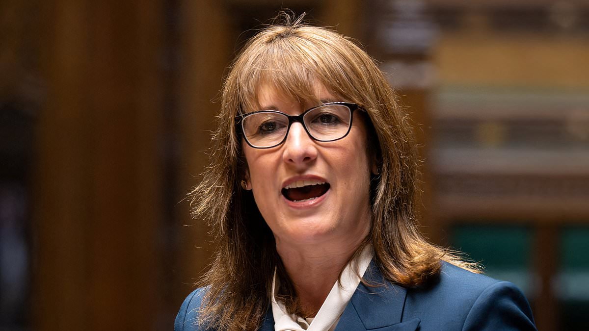 Middle-class families 'to foot bill' for Rachel Reeves' Benefits Street fuel bailout amid fears Iran war will hike energy bills