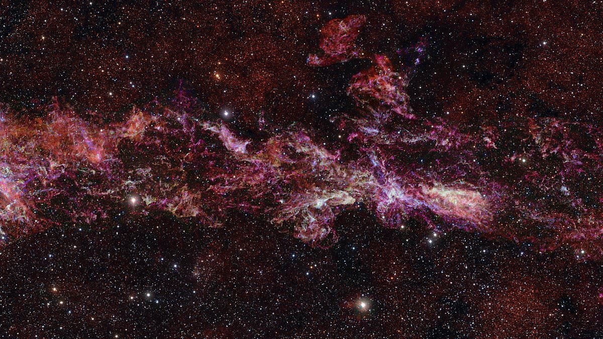 See the Milky Way like NEVER before: Largest image of its kind reveals the hidden chemistry at the heart of our galaxy