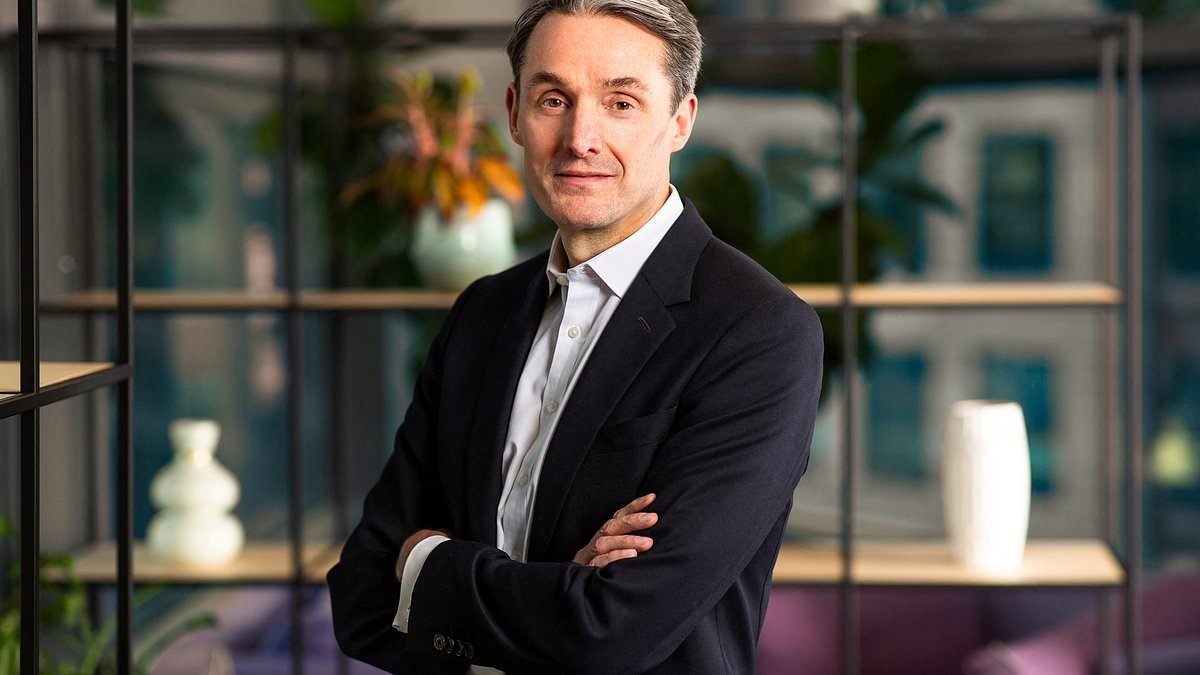 NatWest boss calls for 'stability' as Starmer clings on: Thwaite speaks out as he snaps up Evelyn Partners for £2.7bn